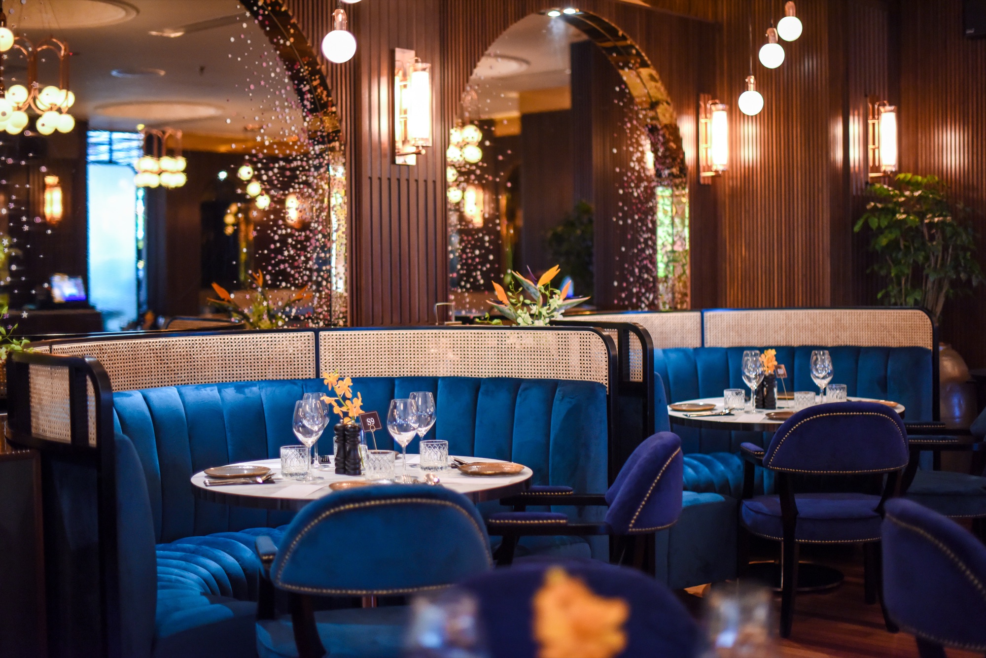 LUCA bar and dining area